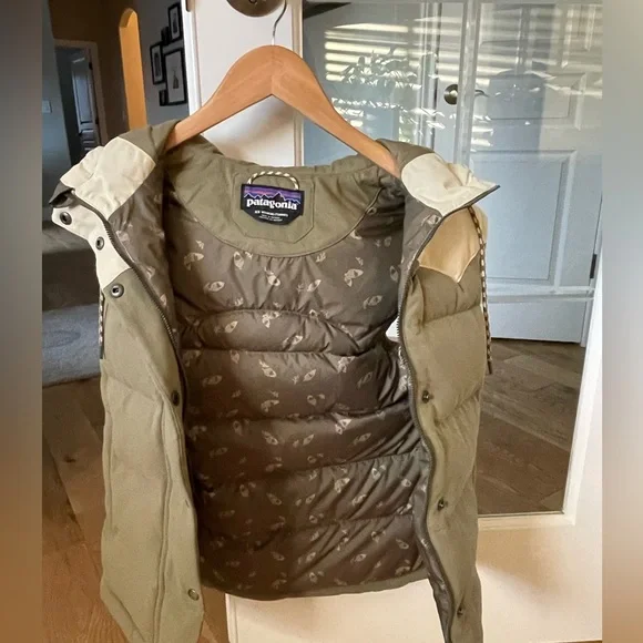 Patagonia Bivy Hooded Vest - Olive and Cream - Picture 3 of 6